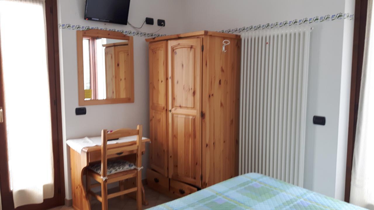 Trattoria Bar Pace Hotell Re Eksteriør bilde