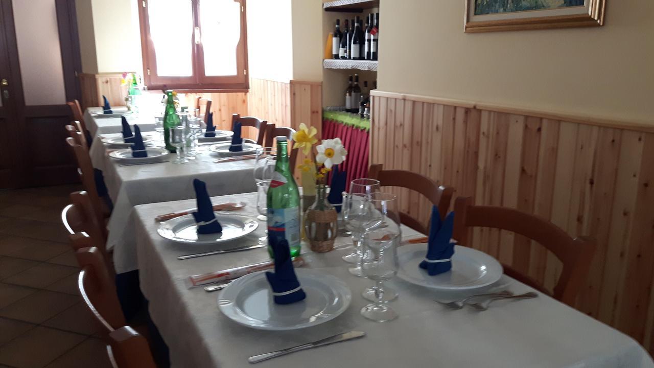 Trattoria Bar Pace Hotell Re Eksteriør bilde